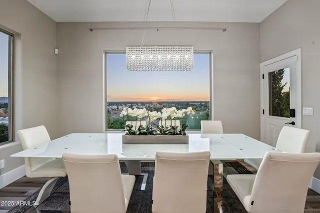 $1,150,000 | 18422 North 14th Street, Phoenix, AZ 85022