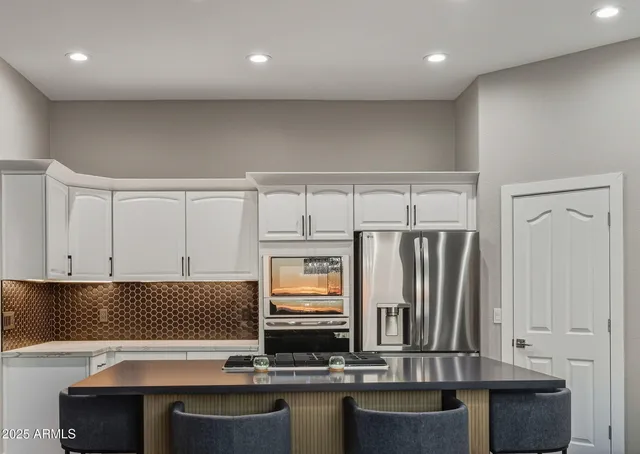 $1,150,000 | 18422 North 14th Street, Phoenix, AZ 85022