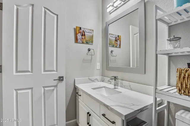 $1,150,000 | 18422 North 14th Street, Phoenix, AZ 85022