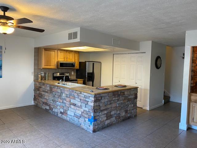 2021 East Osborn Road, Unit 2 Phoenix, AZ 85016 - Photo 2 of 10 IMG_1919