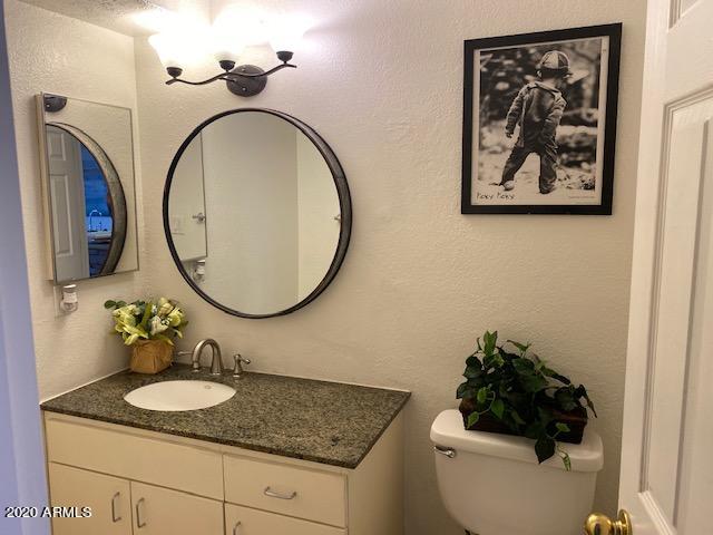 2021 East Osborn Road, Unit 2 Phoenix, AZ 85016 - Photo 8 of 10 bath
