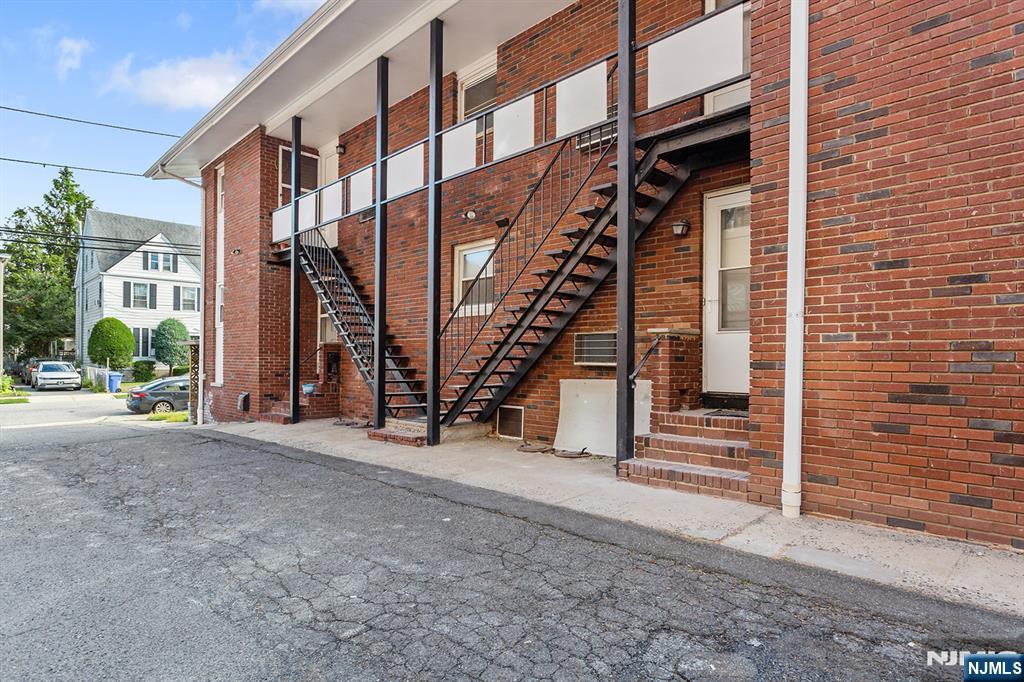 86 Chestnut Street, Unit 3 Rutherford, NJ 07070 - Photo 18 of 20