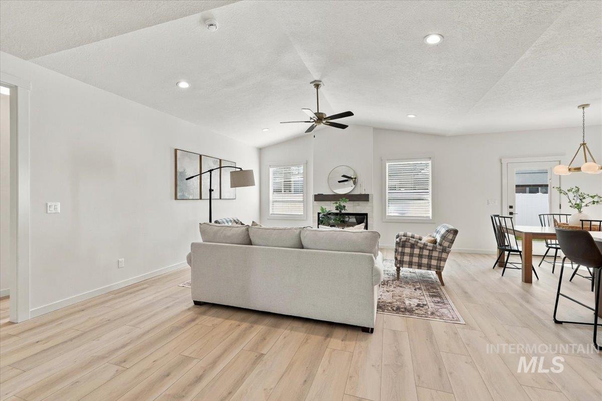 1717 Haystack Road Emmett, ID 83617 - Photo 7 of 38 Gallery Image 7