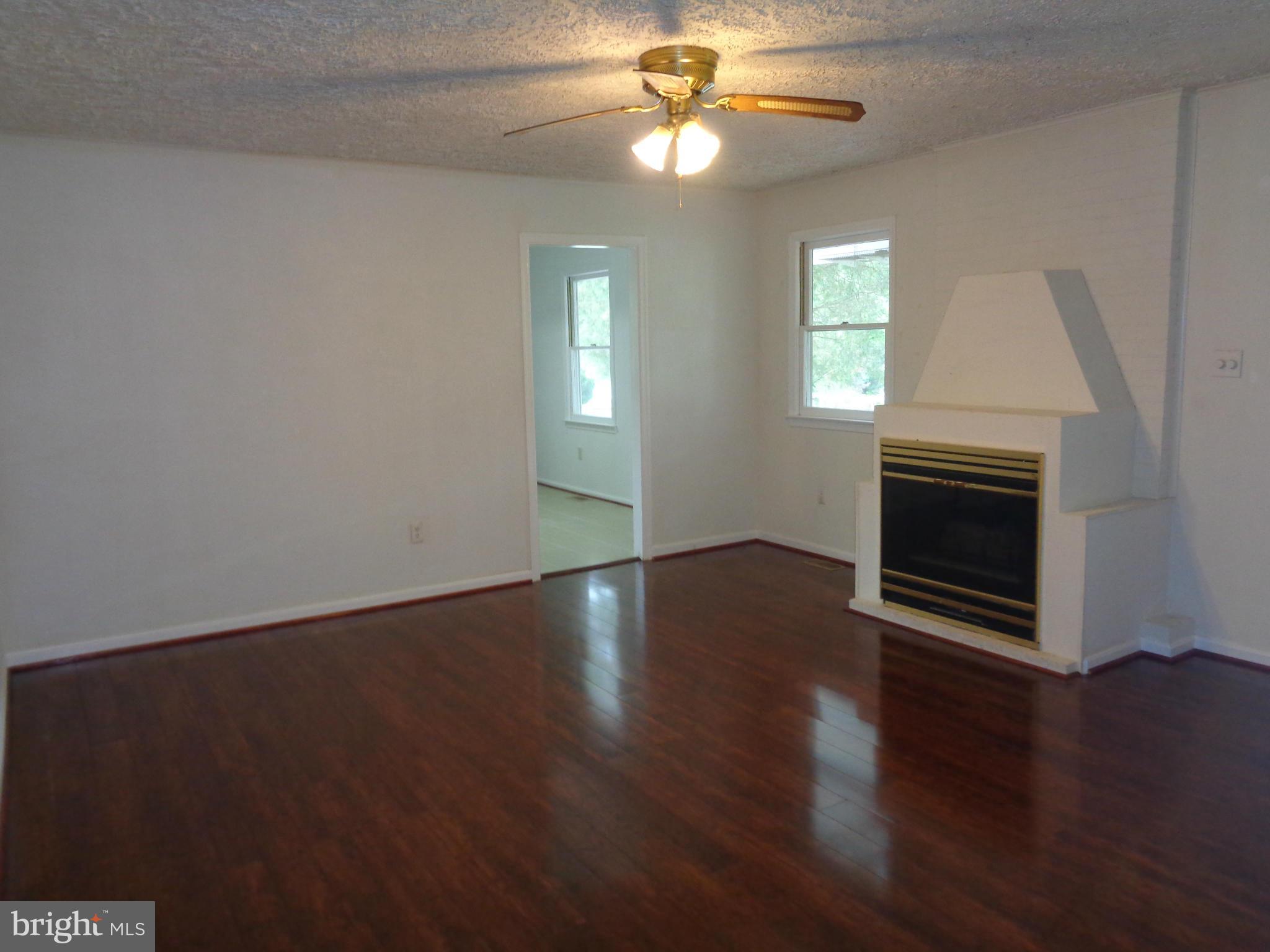 2163 Sebastian Road Fredericksburg, VA 22405 - Photo 6 of 16 Family Room