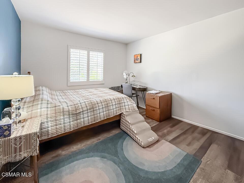 2037 Freesia Avenue Simi Valley, CA 93063 - Photo 25 of 36