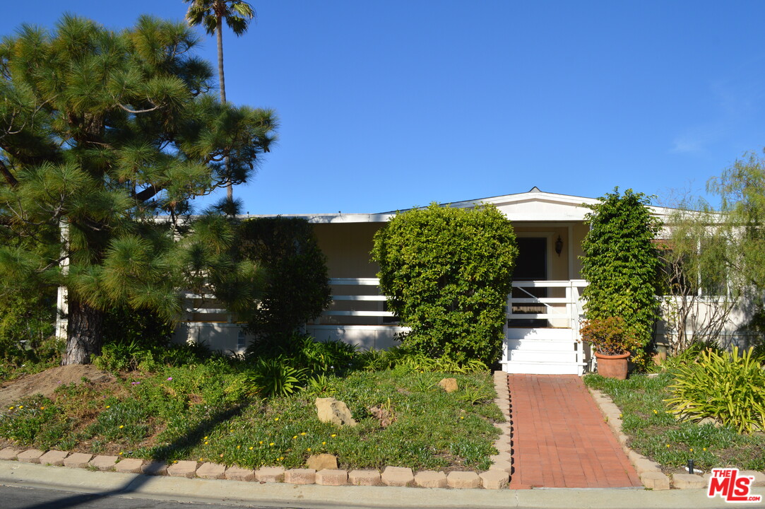29500 Heathercliff Road, Unit 81 Malibu, CA 90265 - Photo 12 of 15