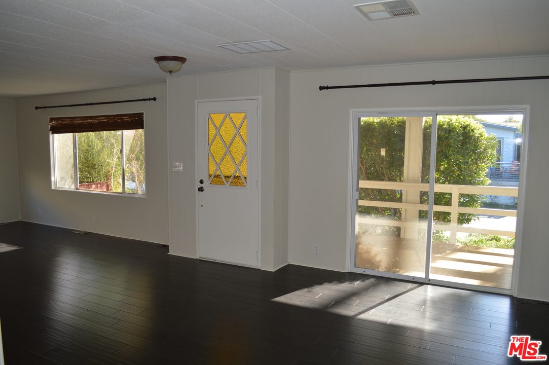 29500 Heathercliff Road, Unit 81 Malibu, CA 90265 - Photo 5 of 15