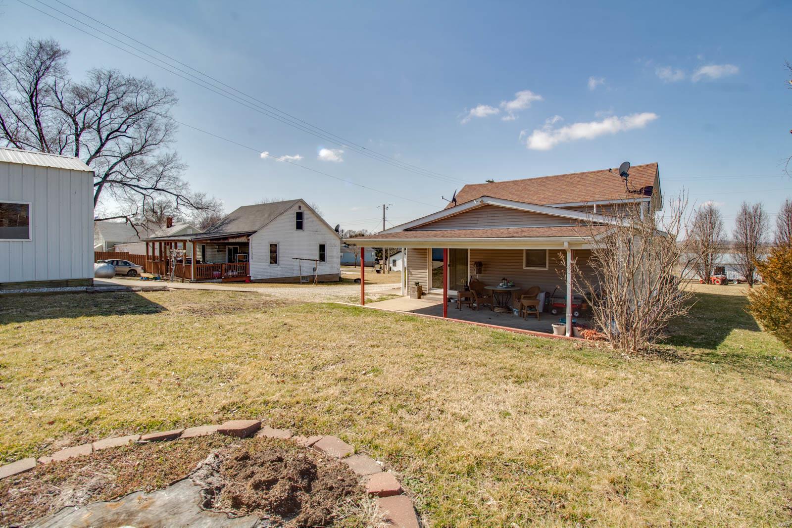 237 Commmunity Brussels, IL 62013 - Photo 2 of 23
