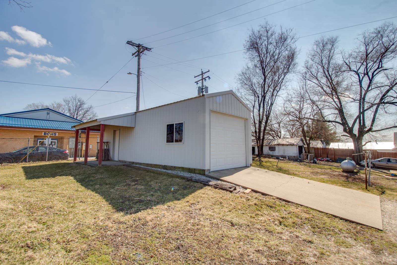 237 Commmunity Brussels, IL 62013 - Photo 5 of 23