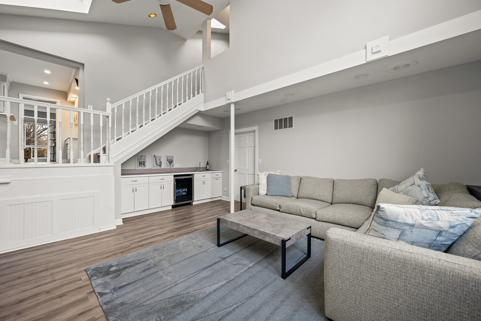 890 Meadow Road Northbrook, IL 60062 - Photo 12 of 32