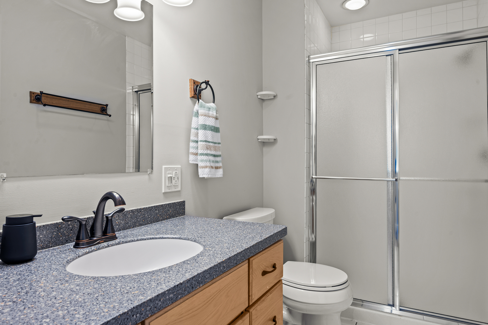 890 Meadow Road Northbrook, IL 60062 - Photo 19 of 32