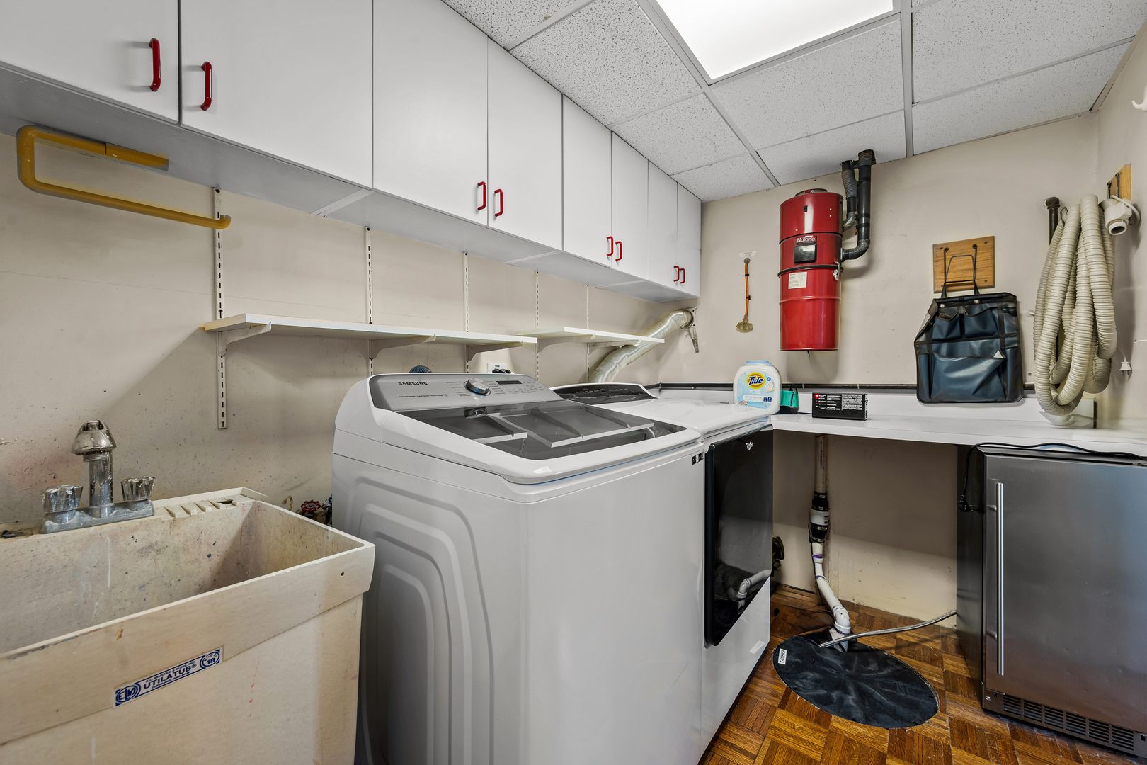 890 Meadow Road Northbrook, IL 60062 - Photo 24 of 32