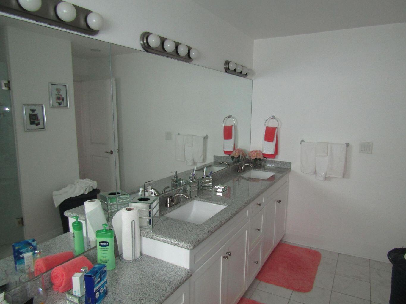 3244 Northwest 25th Way Boca Raton, FL 33434 - Photo 18 of 20 25thBath1