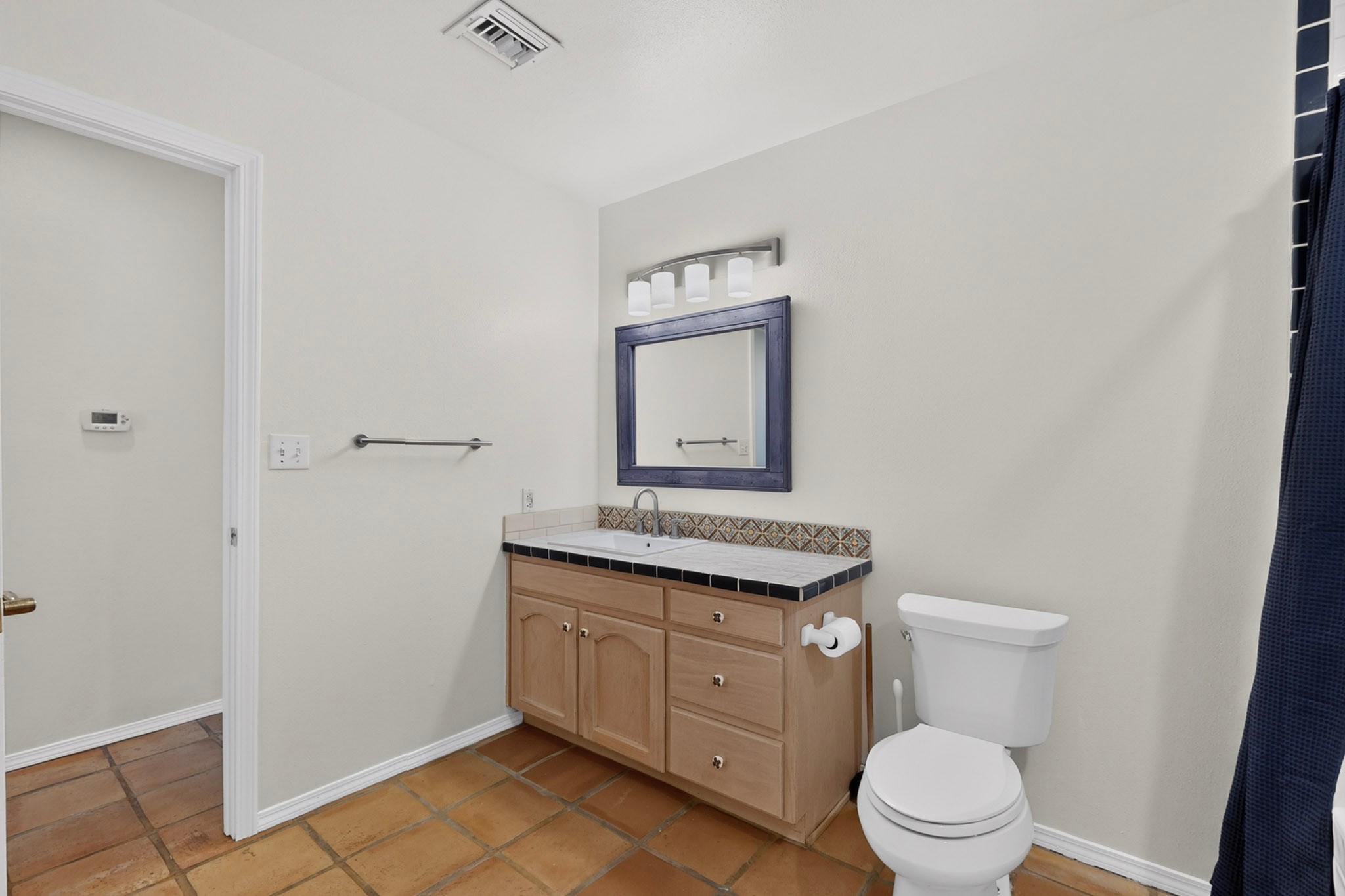 39 Cuesta Road Santa Fe, NM 87508 - Photo 32 of 70 Hallway bathroom 2