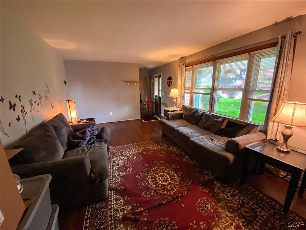 3567 Church Road Northampton, PA 18067 - Photo 3 of 18 Gallery Image 3