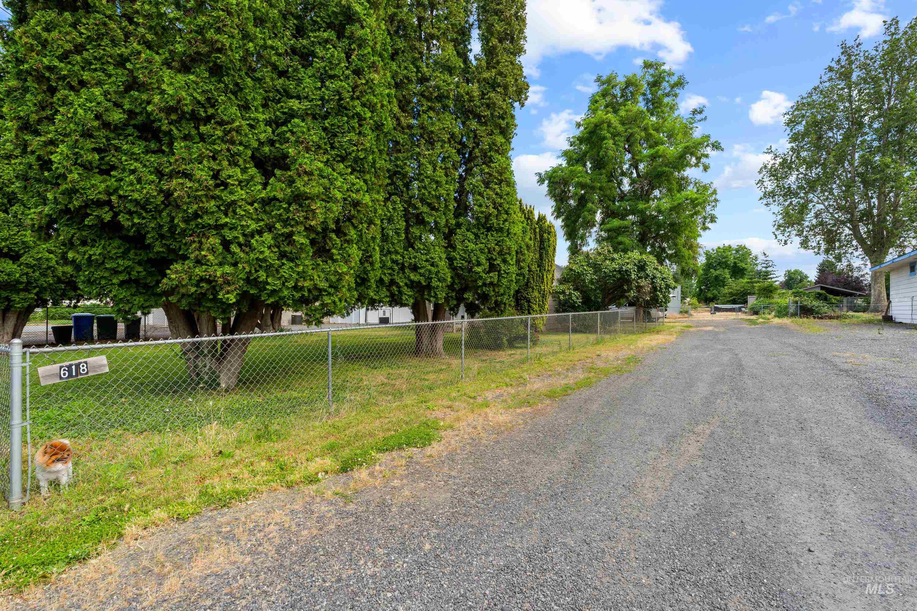 618 Preston Avenue Lewiston, ID 83501 - Photo 3 of 29