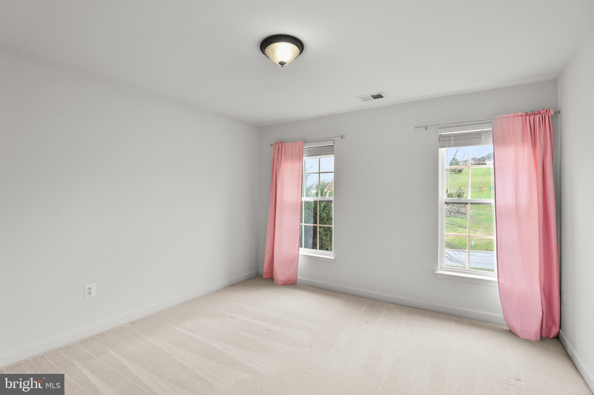 28 Fawn Hill Road Hanover, PA 17331 - Photo 46 of 69 an empty room with windows