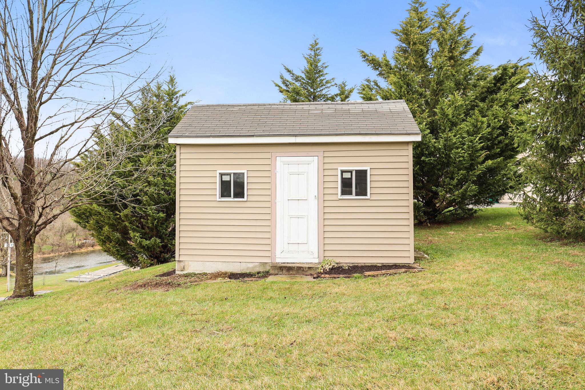 28 Fawn Hill Road Hanover, PA 17331 - Photo 68 of 69 a front view of a house with a yard