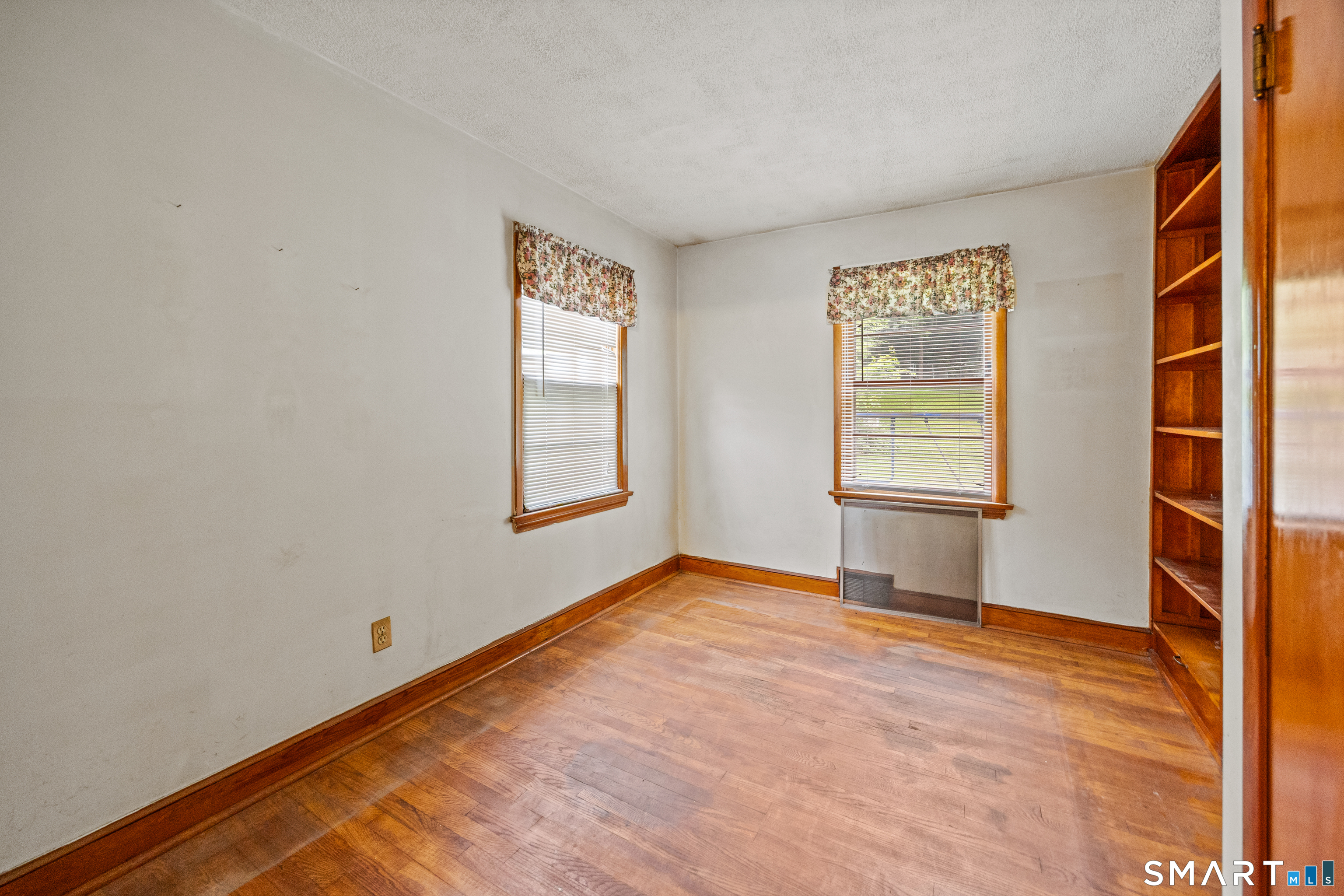 65 Bucks Hill Road Waterbury, CT 06704 - Photo 5 of 21