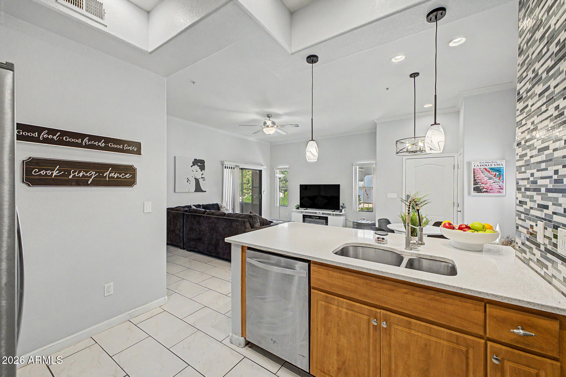 295 North Rural Road, Unit 155 Chandler, AZ 85226 - Photo 21 of 42 Host & Serve From Your Kitchen