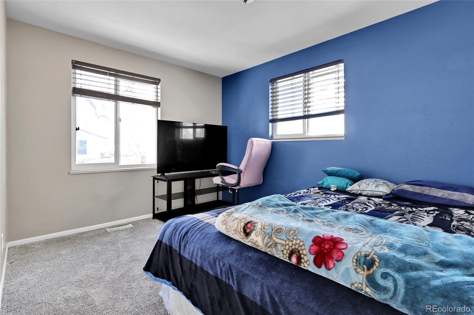 5100 Troy Street Denver, CO 80239 - Photo 8 of 25