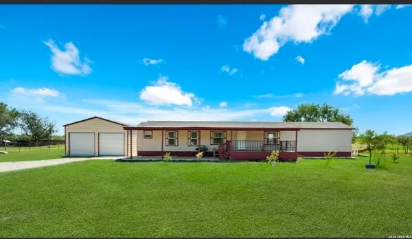 $410,000 | 13808 Greenwood Road, Atascosa, TX 78002