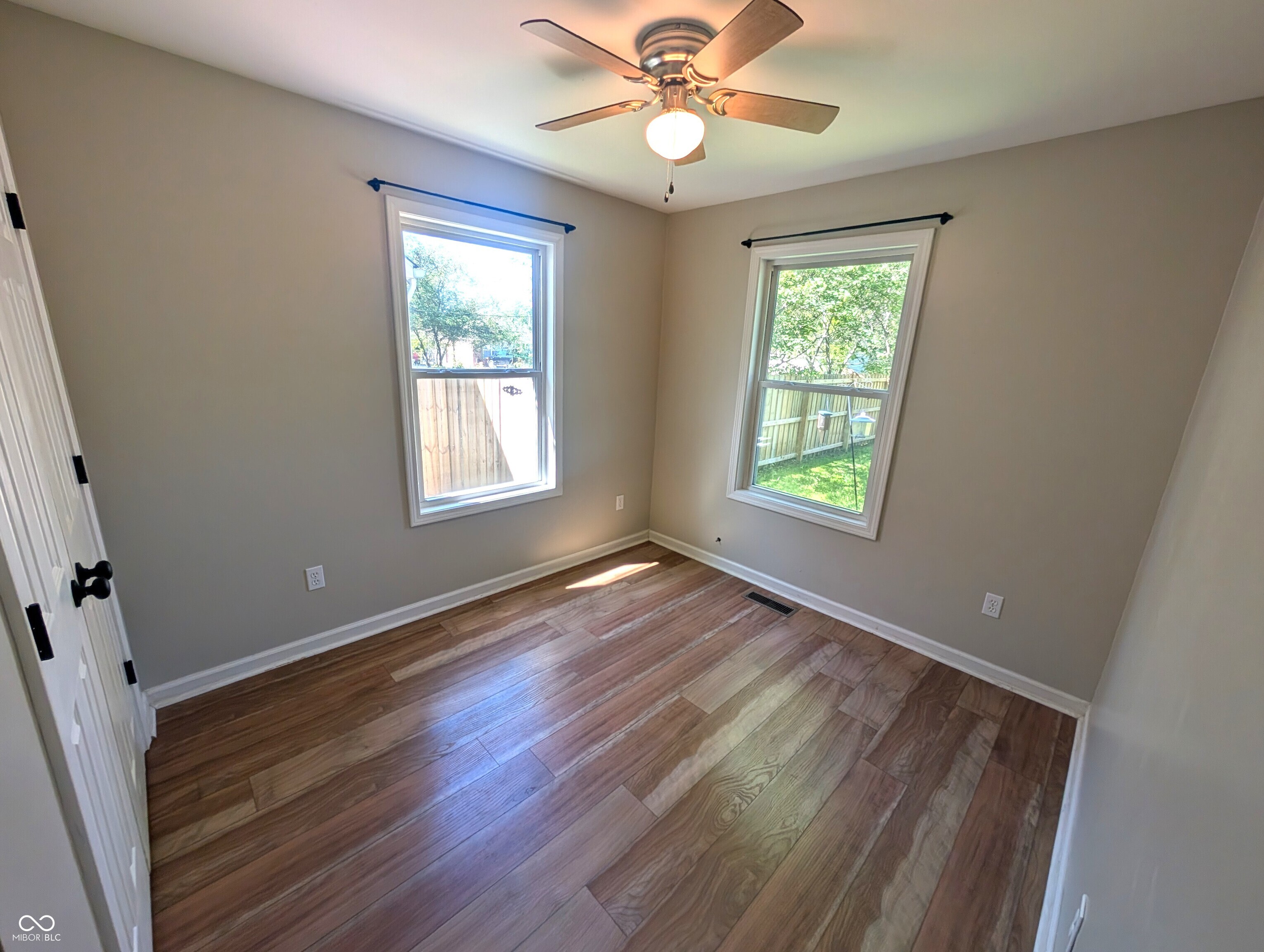 2016 Pennsylvania Street Columbus, IN 47201 - Photo 22 of 32