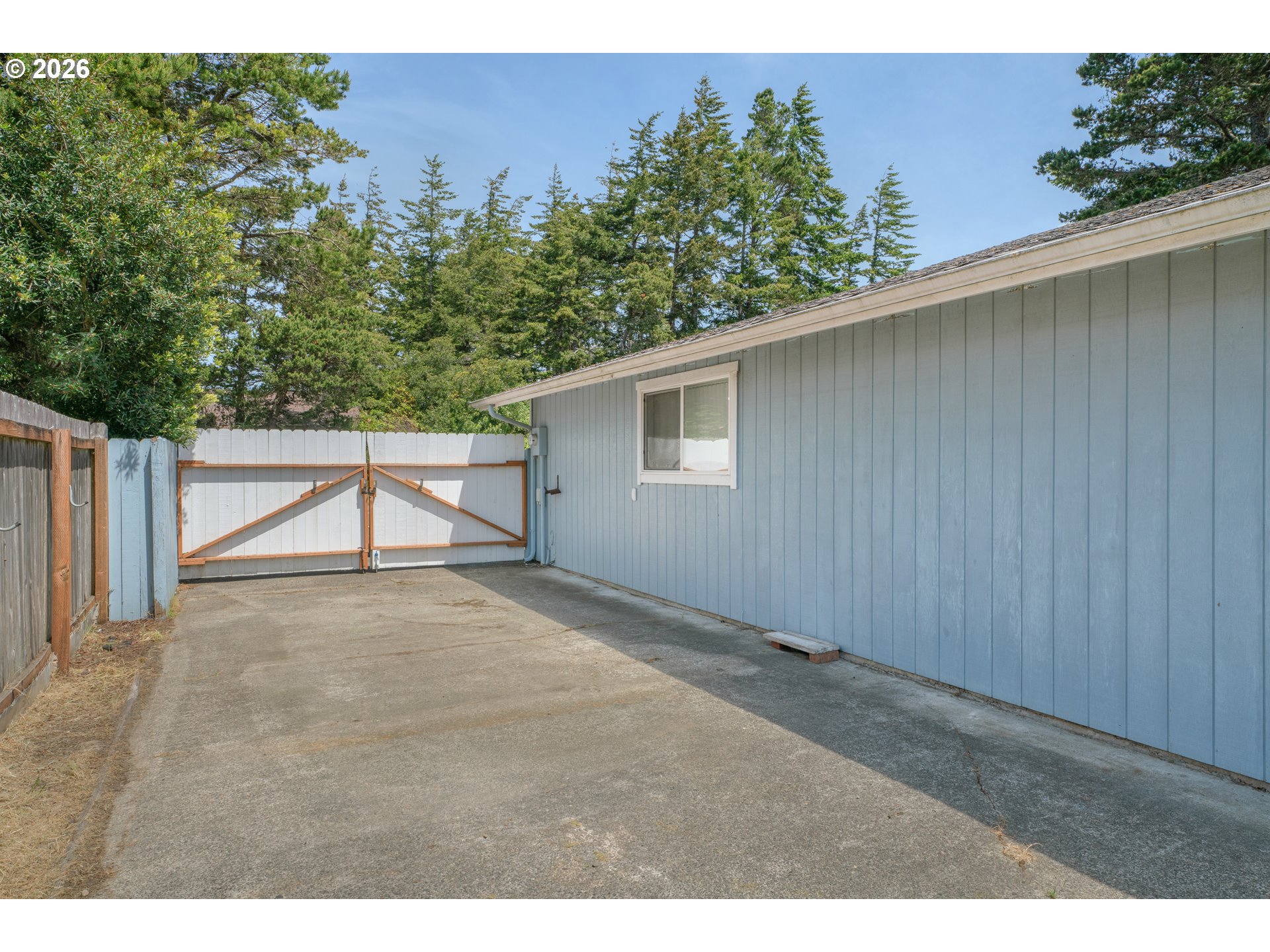 1142 9th Street Florence, OR 97439 - Photo 36 of 41 a view of outdoor space and yard