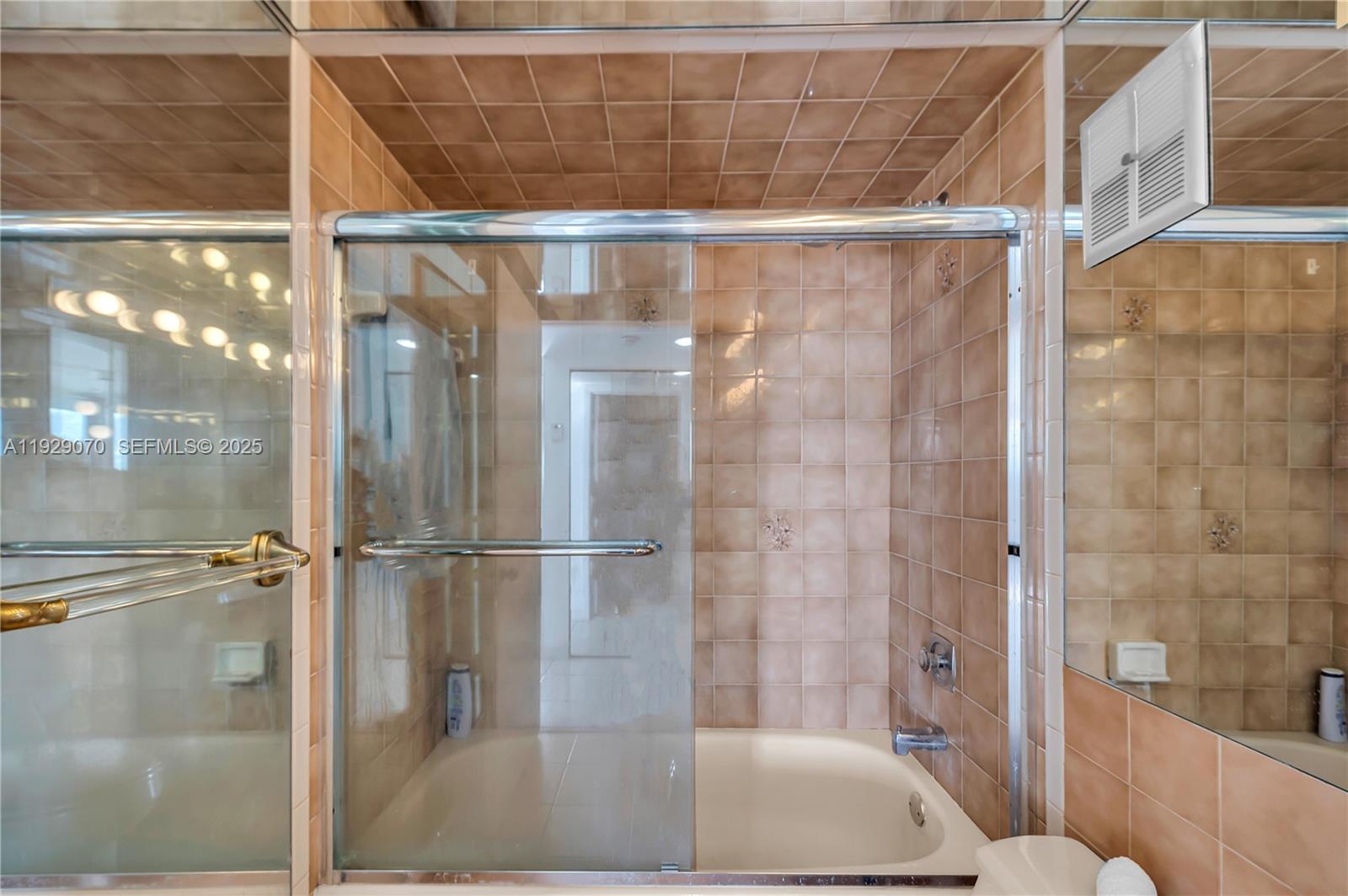 3200 Collins Avenue, Unit 128 Miami Beach, FL 33140 - Photo 19 of 41