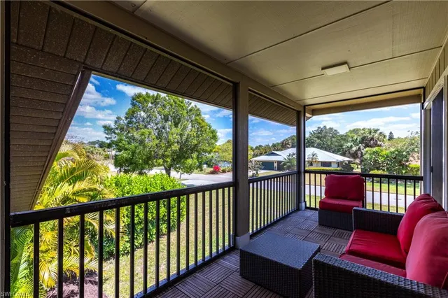 $899,000 | 183 Old Tamiami Trail, Naples, FL 34110