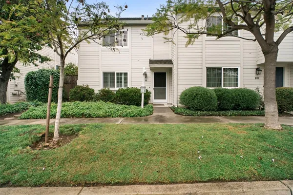 $999,888 | 199 Shelley Avenue, Campbell, CA 95008