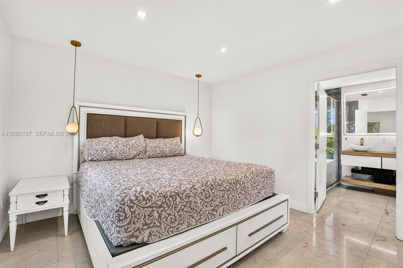 701 Northeast 164th Street Miami, FL 33162 - Photo 38 of 50 Gallery Image 38