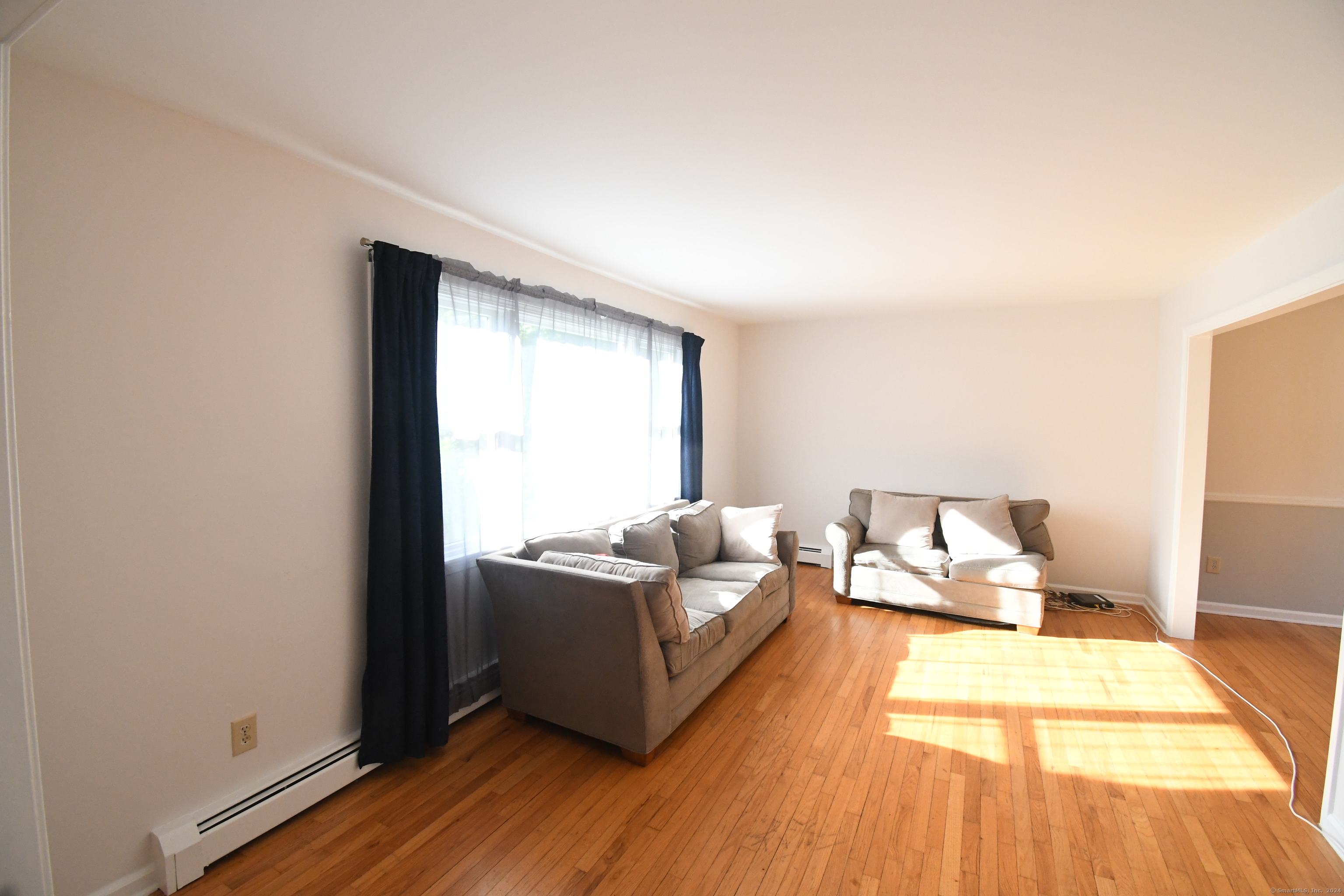 313 Burnt Plains Road Milford, CT 06461 - Photo 4 of 18
