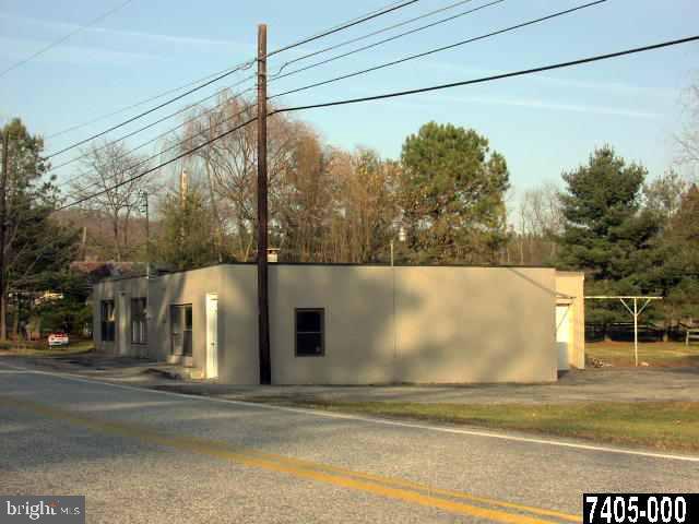 1325 Moulstown Road North Hanover, PA 17331 - Photo 2 of 7