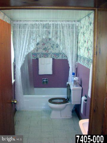 1325 Moulstown Road North Hanover, PA 17331 - Photo 4 of 7