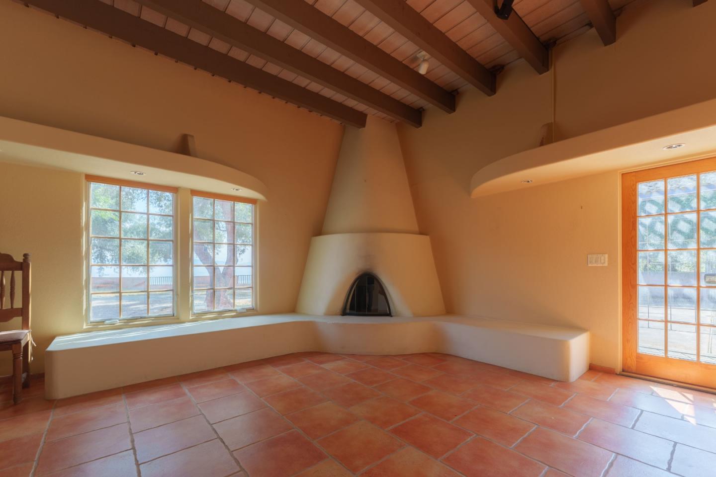 1352 River Road Salinas, CA 93908 - Photo 22 of 33 a view of an empty room with windows