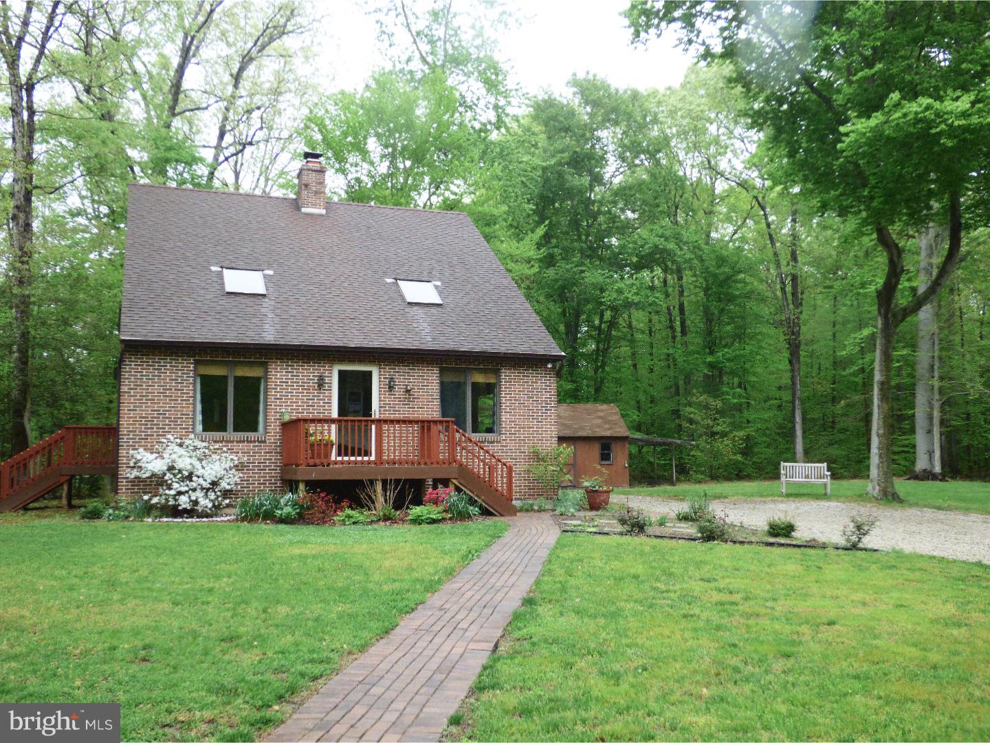 124 Alloway-Woodstown Road Alloway, NJ 08098 - Photo 6 of 25 a view of a house with backyard and sitting area