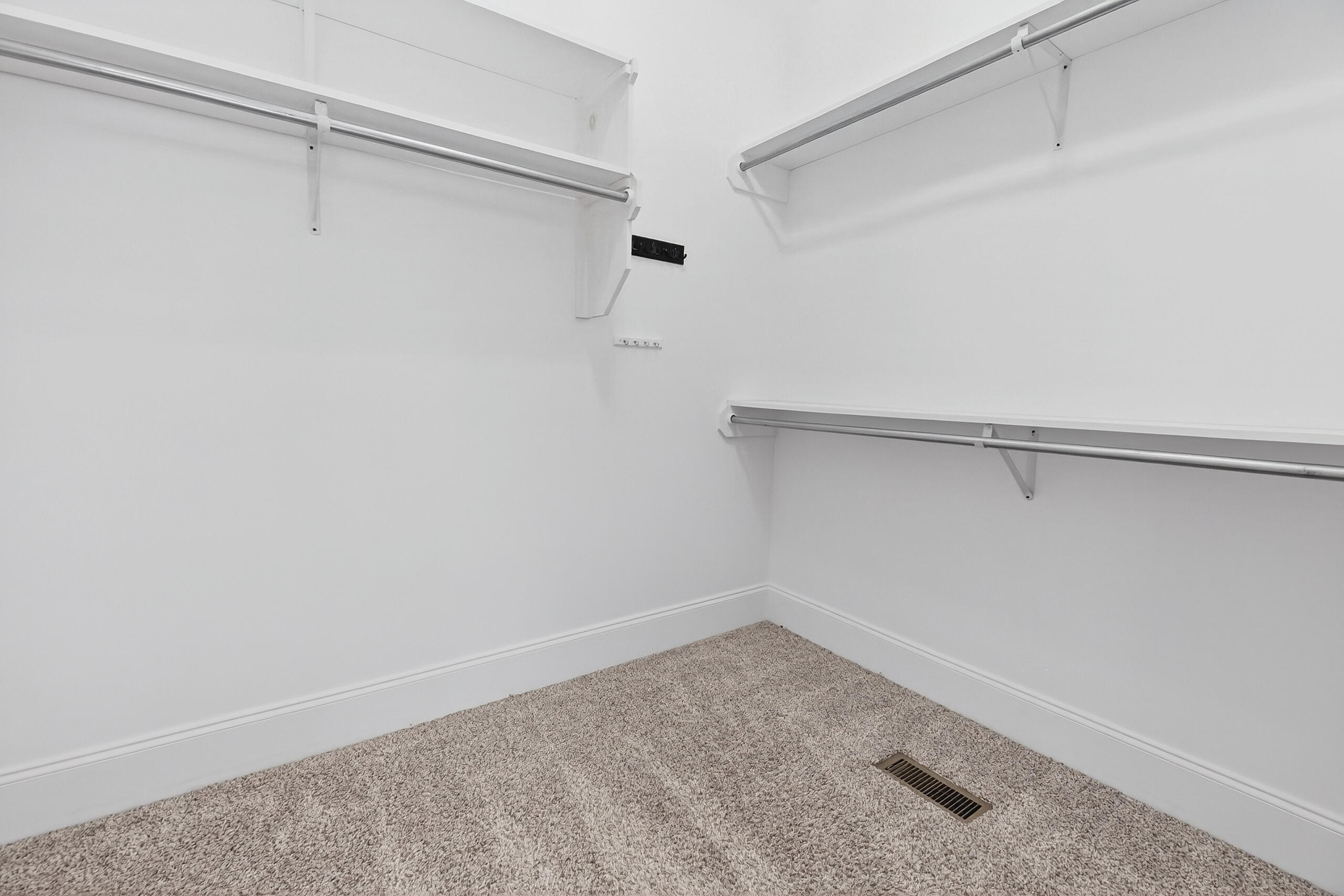 364 Highland Point Drive Columbia, SC 29229 - Photo 27 of 67 Large Walk in Closets