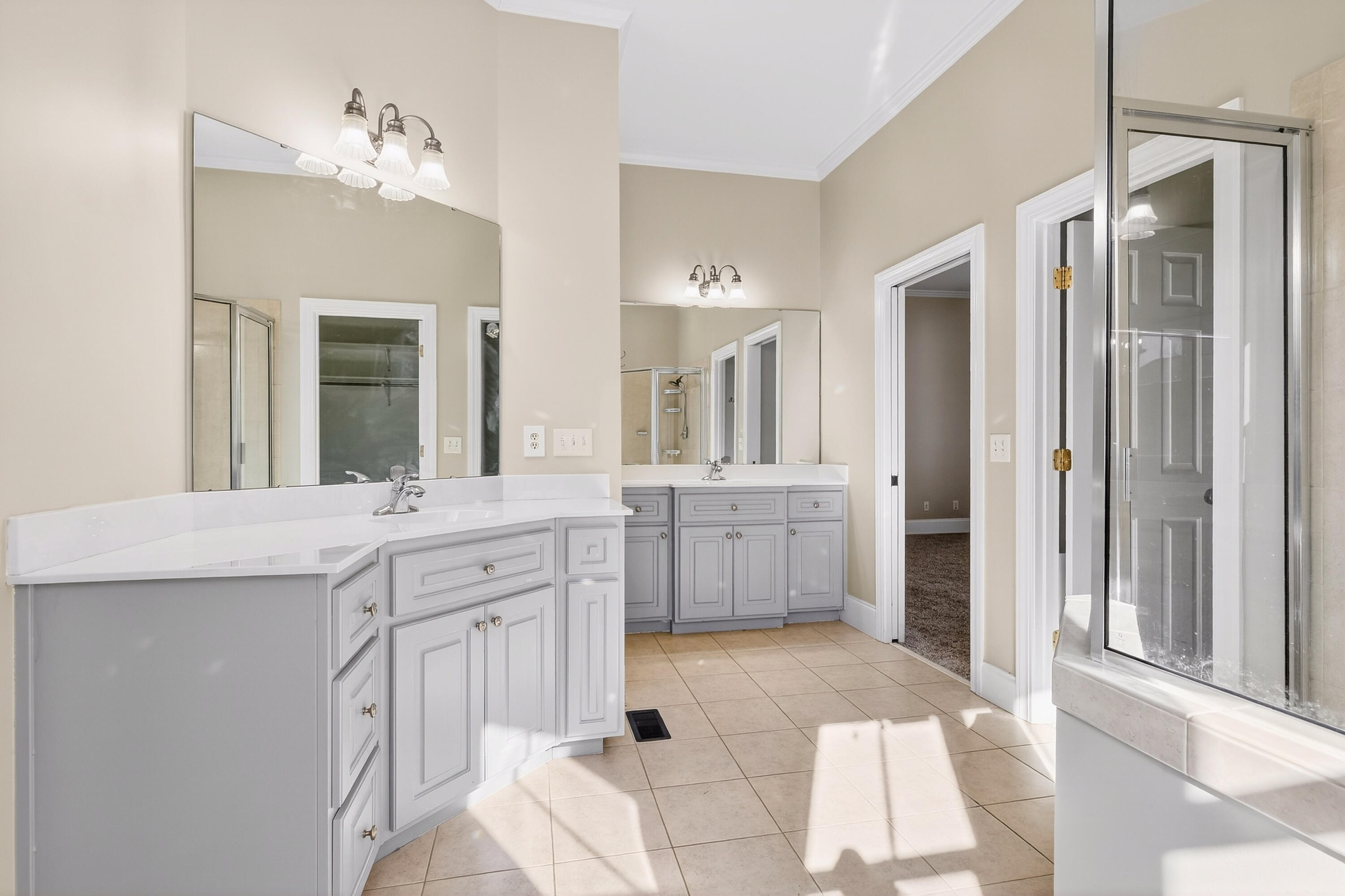 364 Highland Point Drive Columbia, SC 29229 - Photo 30 of 67 Primary Bathroom Suite