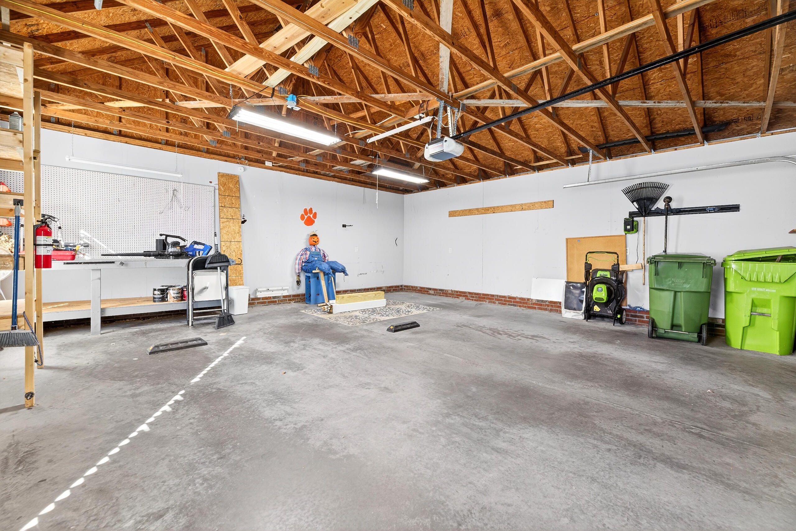 364 Highland Point Drive Columbia, SC 29229 - Photo 58 of 67 Two Car Garage