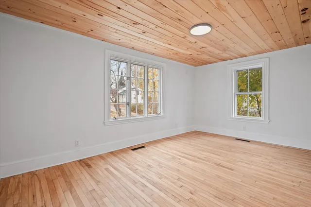 $399,000 | 5 Summer Street, Orono, ME 04473