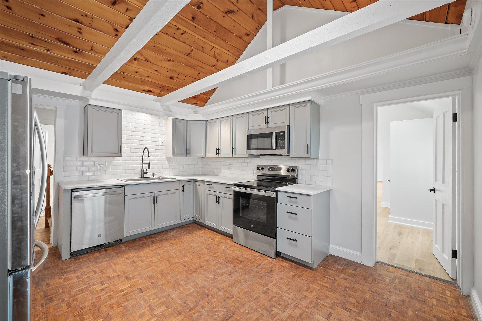 5 Summer Street Orono, ME 04473 - Photo 14 of 72 14-Kitchen