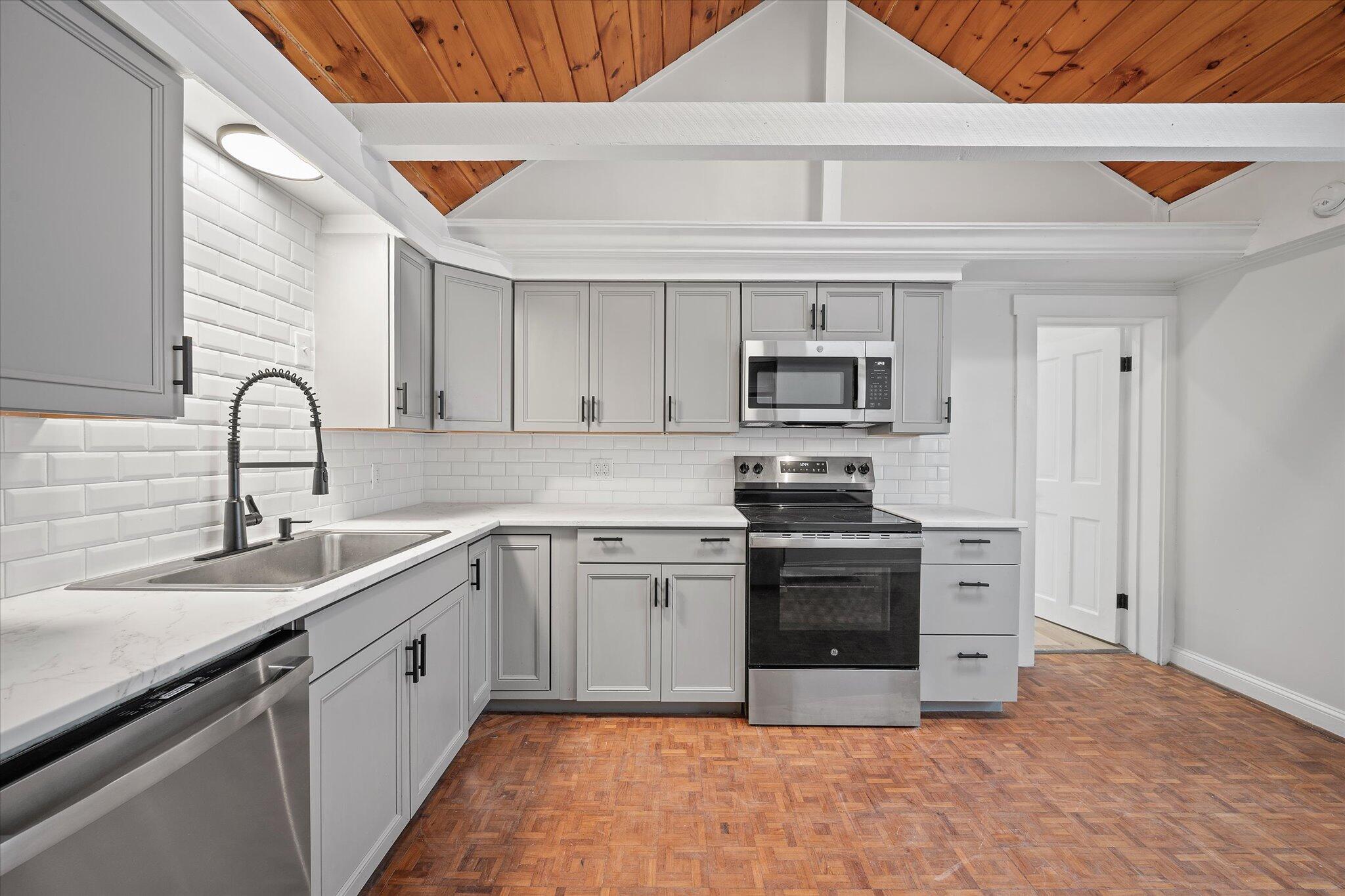 5 Summer Street Orono, ME 04473 - Photo 17 of 72 17-Kitchen