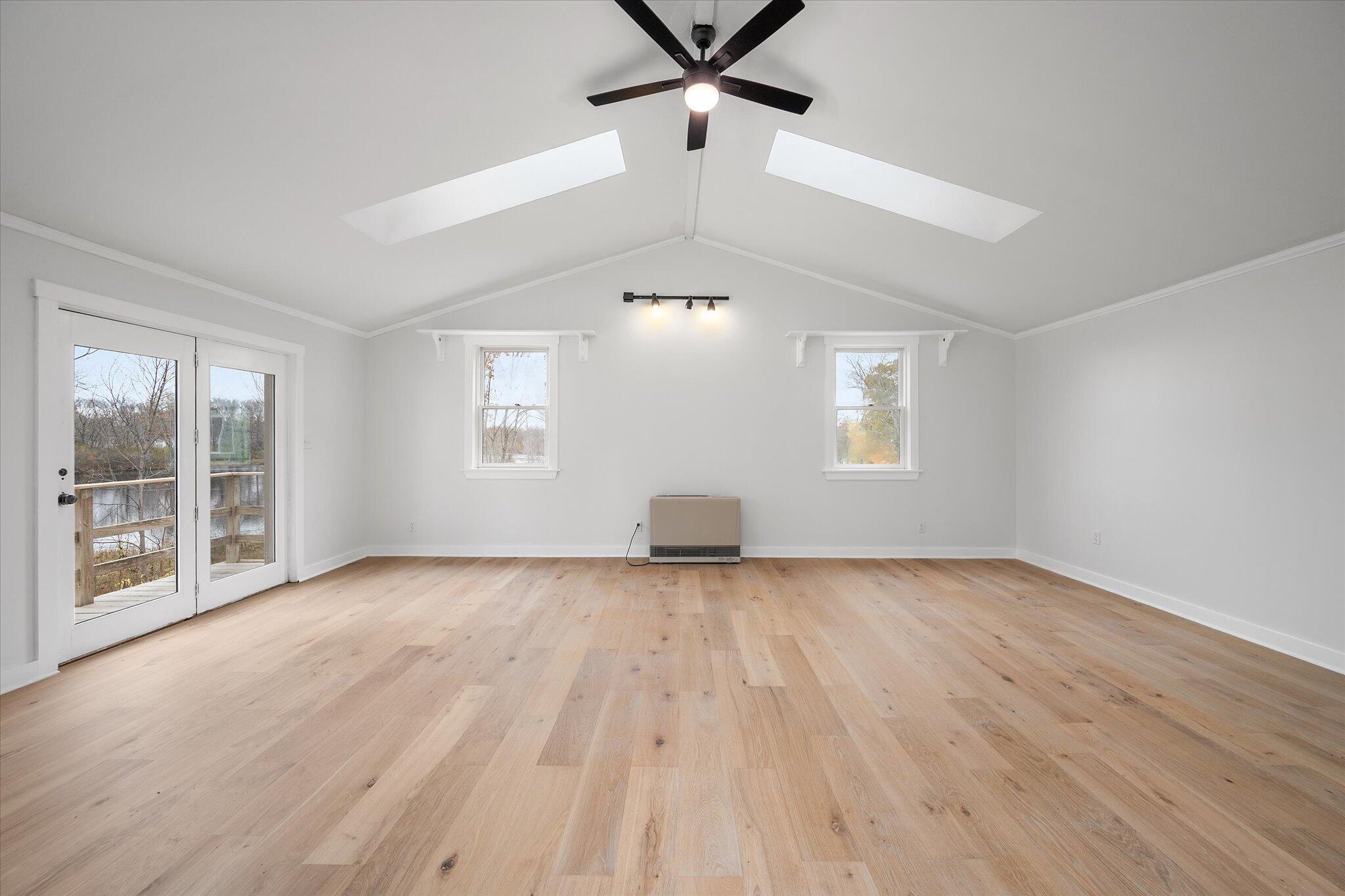 5 Summer Street Orono, ME 04473 - Photo 25 of 72 25-Family Room