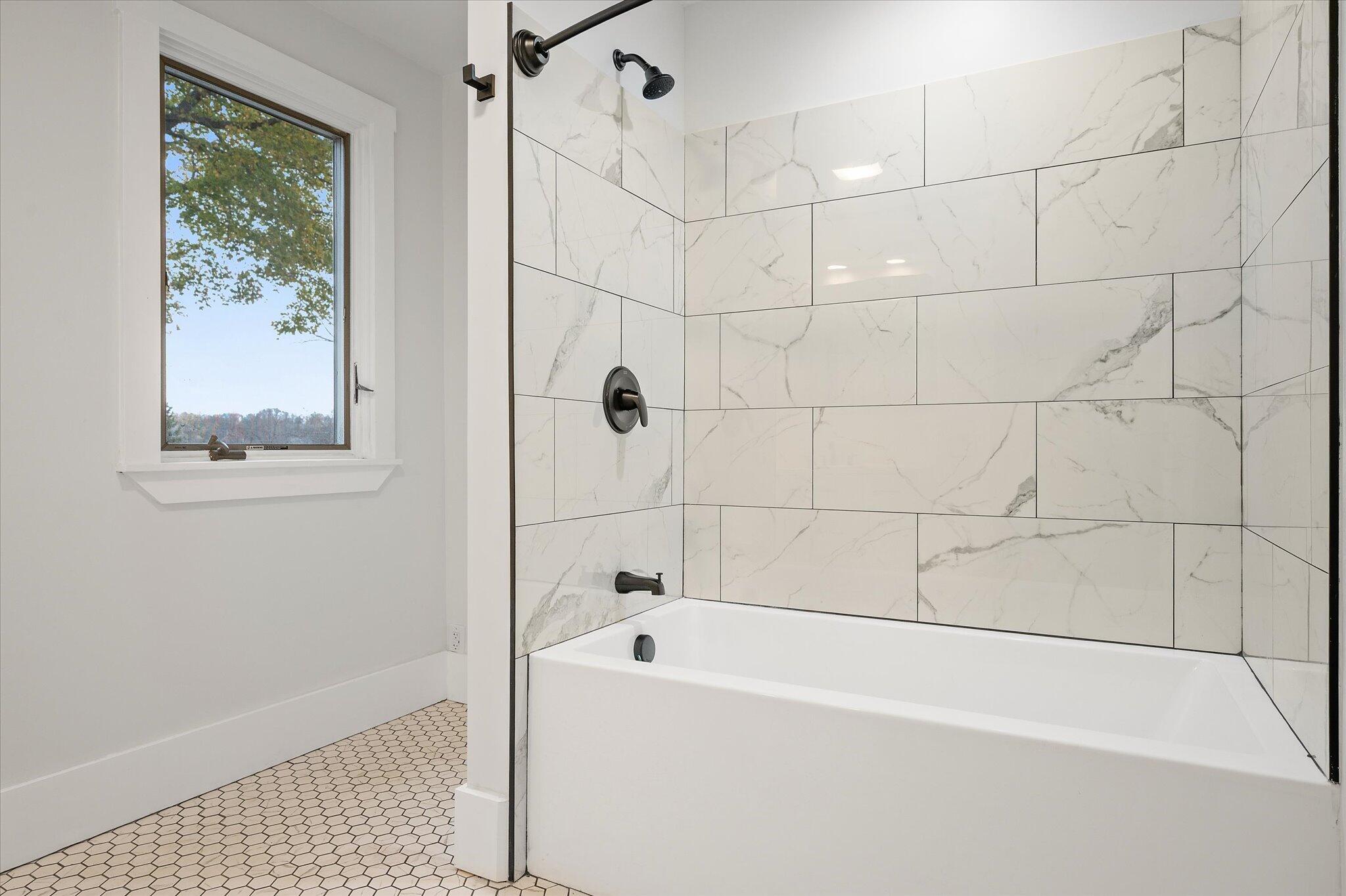 5 Summer Street Orono, ME 04473 - Photo 32 of 72 32-2nd Floor Bathroom