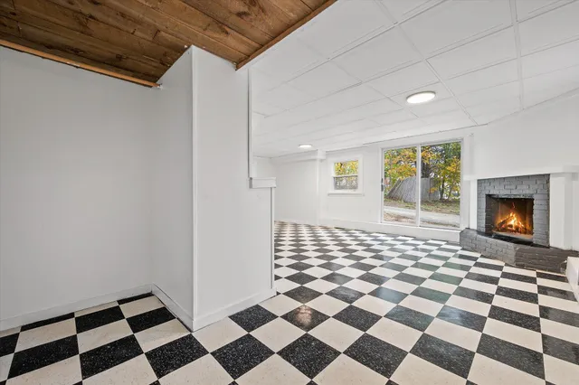 $399,000 | 5 Summer Street, Orono, ME 04473