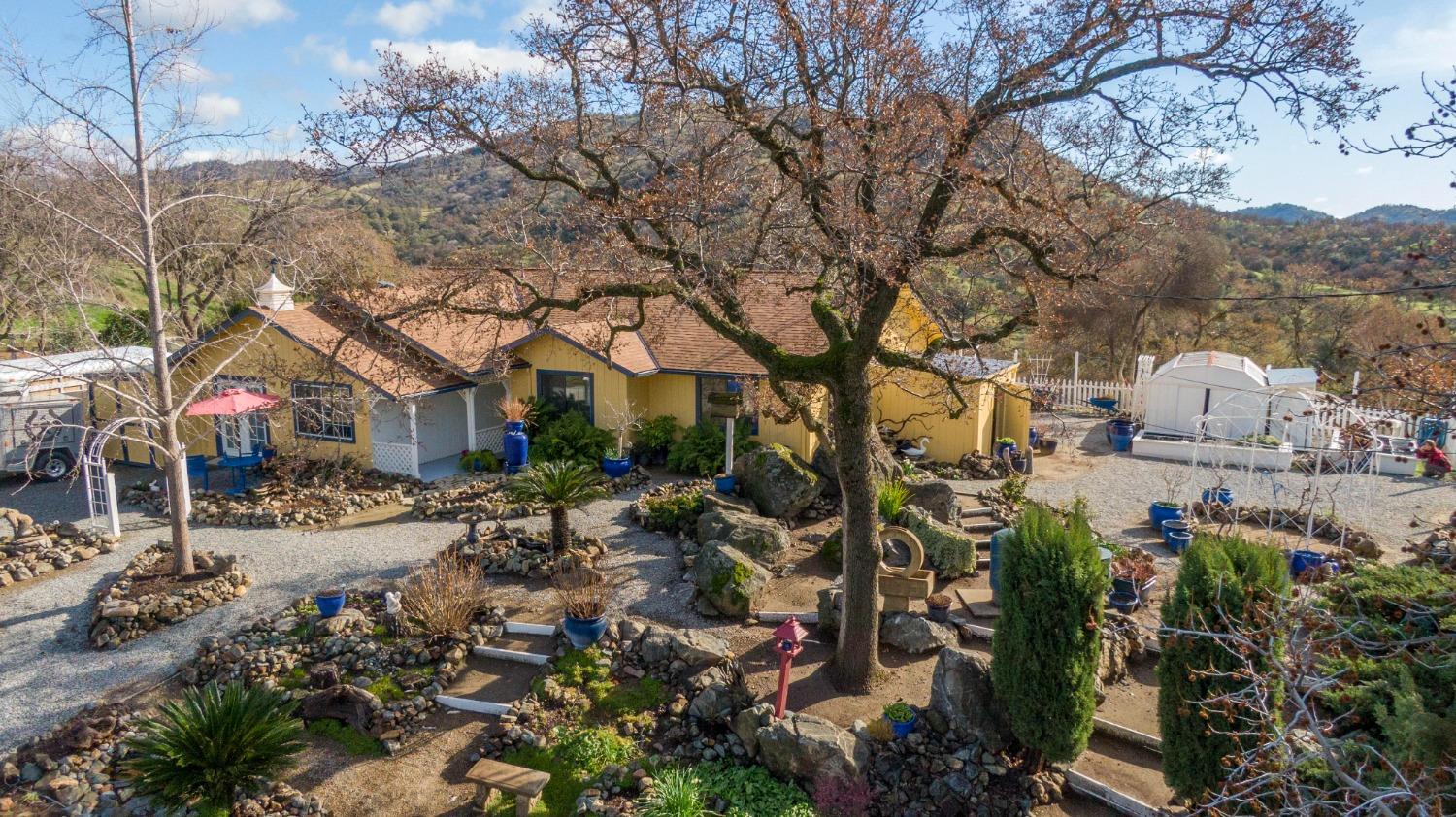 747 Winter Road Squaw Valley, CA 93675 - Photo 1 of 76 Gallery Image 1