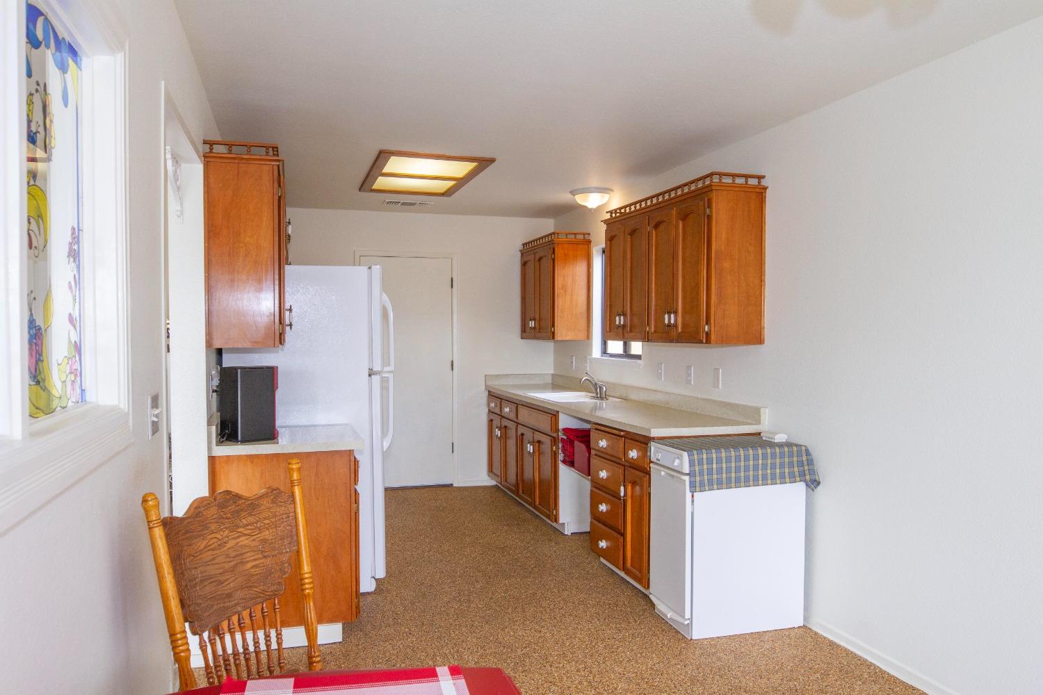 747 Winter Road Squaw Valley, CA 93675 - Photo 2 of 76 Gallery Image 2