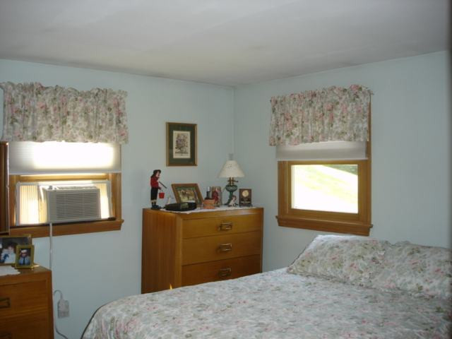 5 Moonlawn Road Brunswick, NY 12180 - Photo 7 of 12 Photo 7
