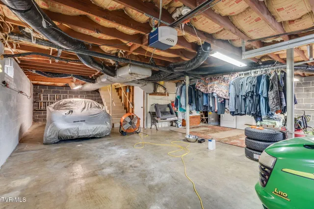 $299,999 | 1674 Gale Lane, Kingsport, TN 37660